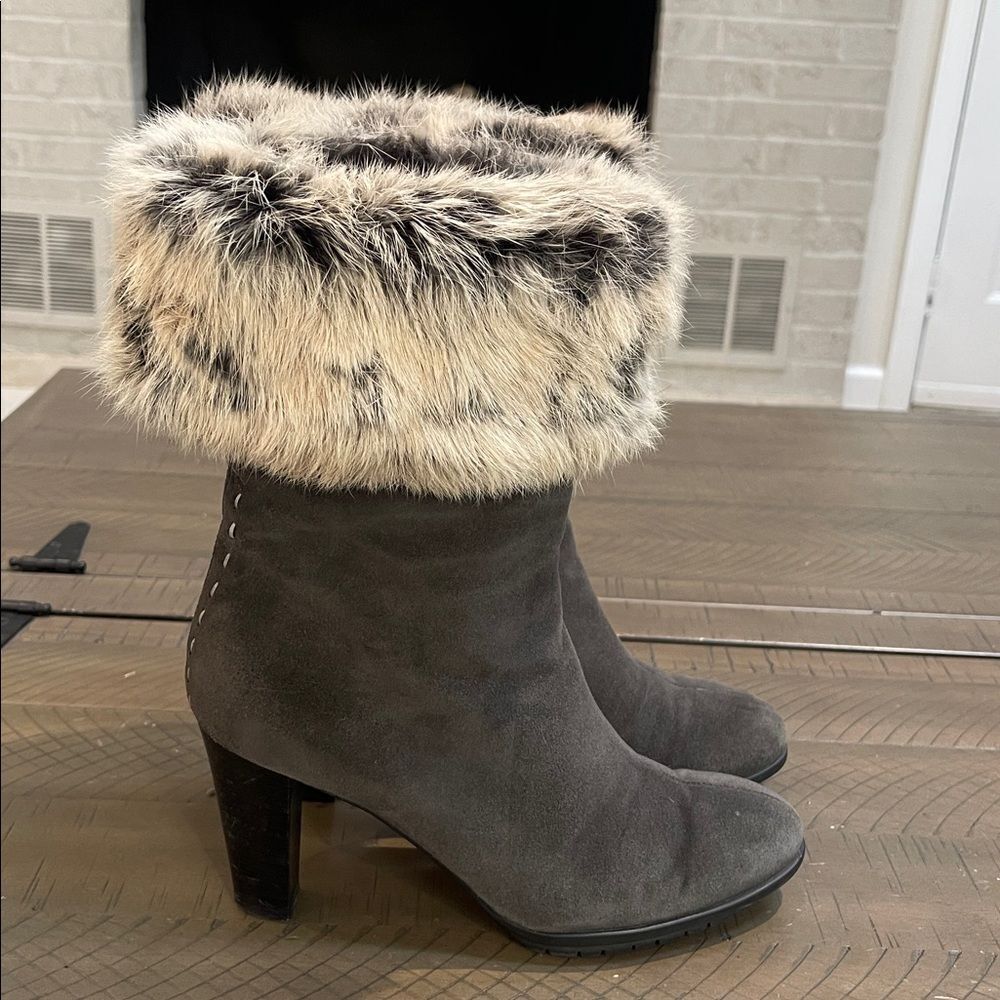 Aquatalia Prince Gray Suede Heeled Fur Trim Boots Sz 7.5